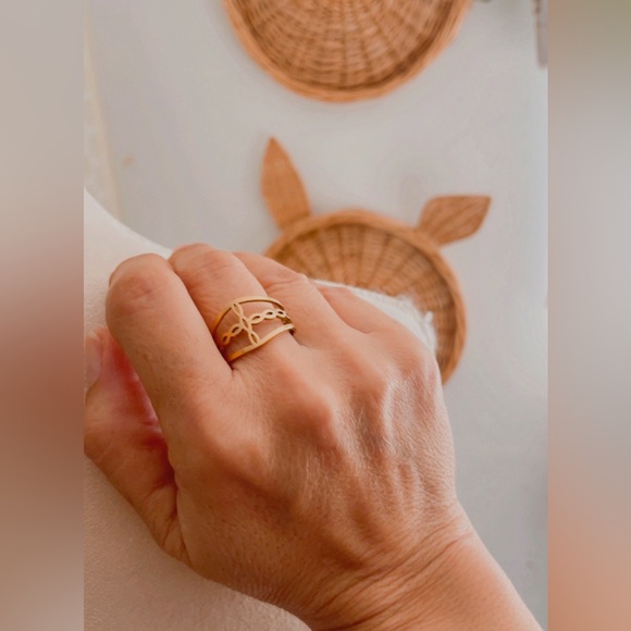 NWT WOMEN'S GOLD STAINLESS STEEL BRAIDED CROSS RING SIZE 10 - Picture 8 of 16